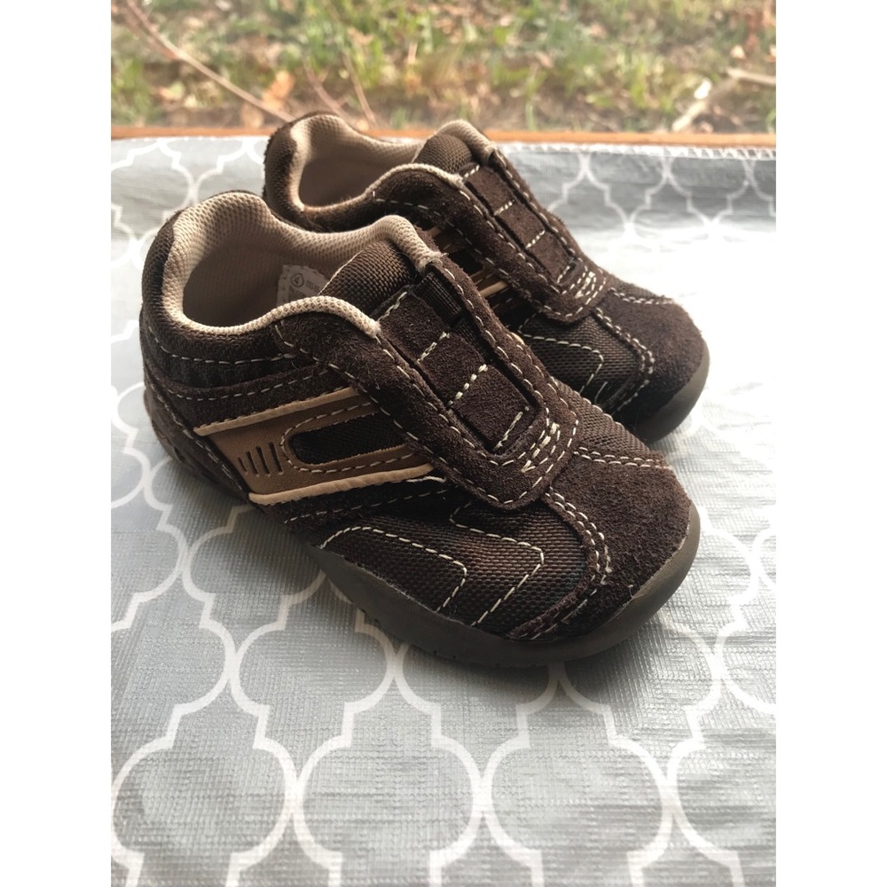 BNWOT infants cherokee sneakers